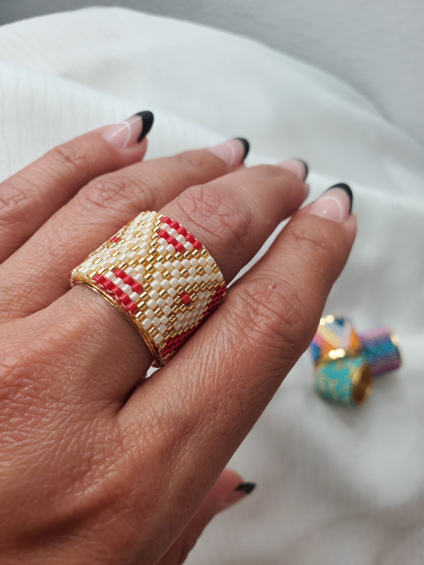 Red miyuki ring