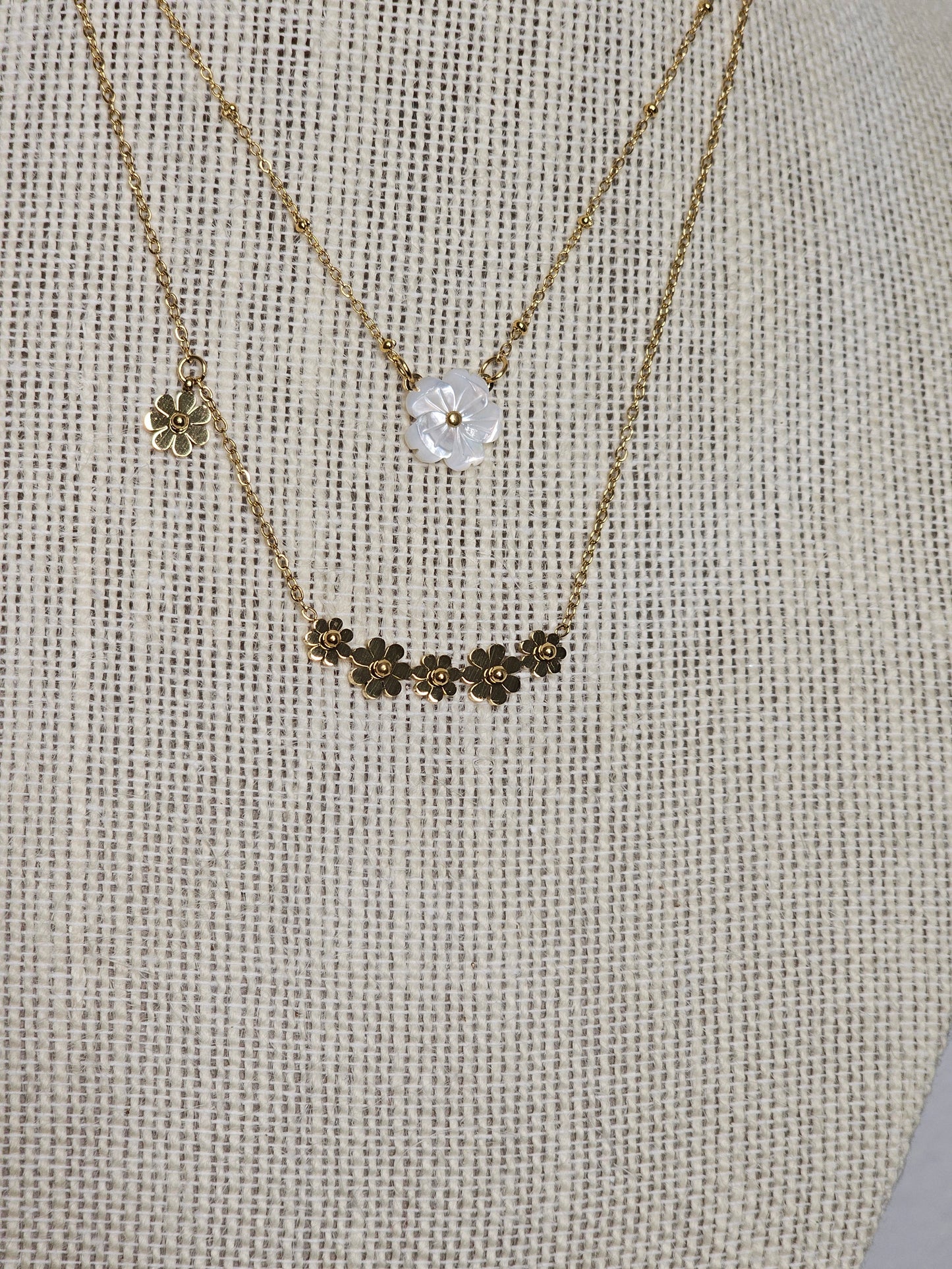 Flowers necklace