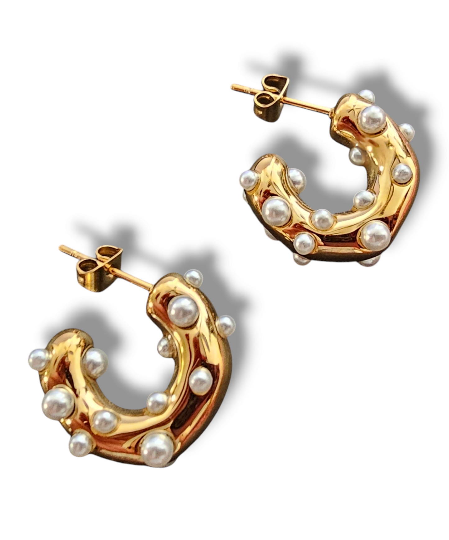 Gold pearls earrings